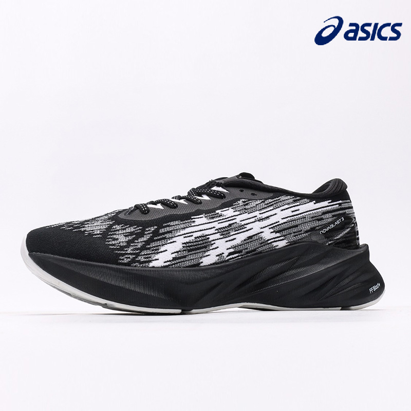 Asics Novablast 3 'Black White' 1011B458.002